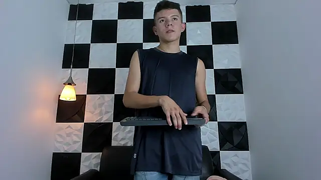 Snapshot of AndyFame1 chatting on 09.27.25 AndyFame1 online show from 09.27.25