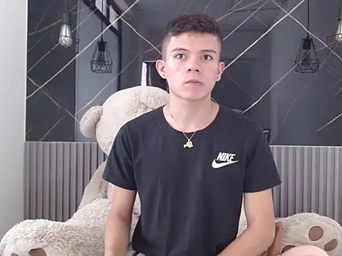 Snapshot of AndyFame1 chatting on 09.28.25 AndyFame1 online show from 09.28.25