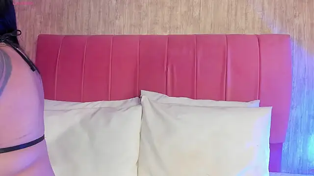 Kendra kobein online show from 12.13.25