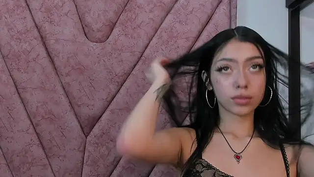 Shadow Hill online show from 10.25.25