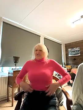 SexyKato001 online show from 10.17.25