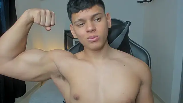 Snapshot of jett_carte chatting on 11.04.25 jett carte online show from 11.04.25