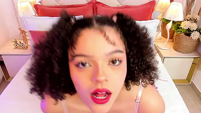 Snapshot of LilBoonew chatting on 10.09.25 LilBoonew online show from 10.09.25