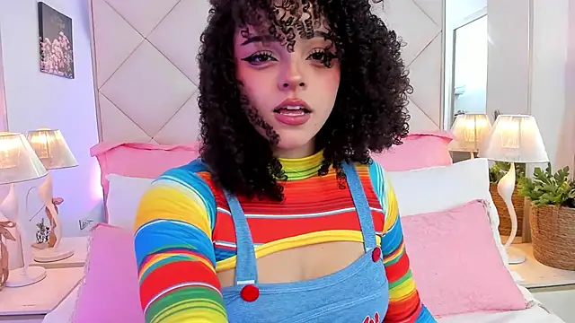 Snapshot of LilBoonew chatting on 10.26.25 LilBoonew online show from 10.26.25