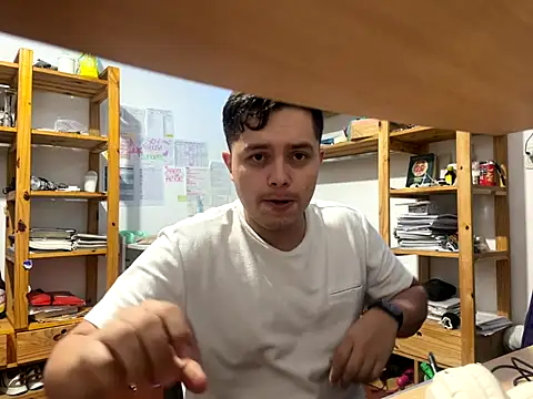 Haustin202 online show from 09.19.25