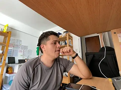 Haustin202 online show from 10.03.25