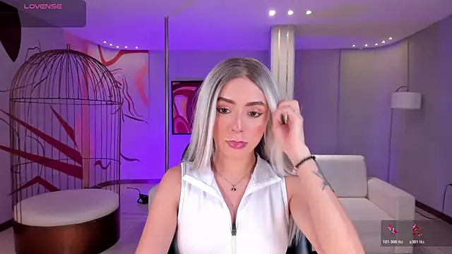 IsabellaMoreau online show from 04.09.26