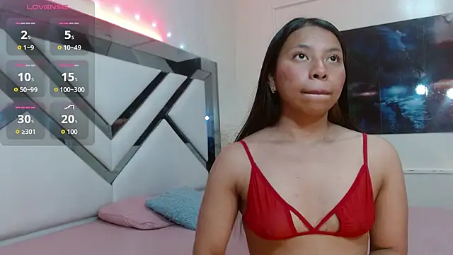 Snapshot of samara_selene chatting on 02.17.26 samara selene online show from 02.17.26