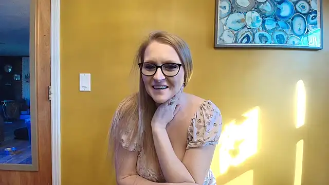 Thesquirtnqueen online show from 12.03.25