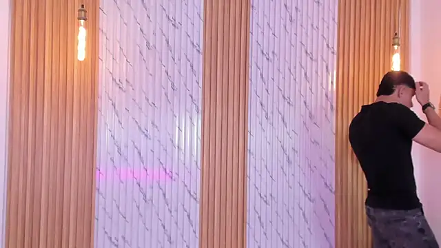 Snapshot of thomas_walker0 chatting on 10.14.25 thomas walker0 online show from 10.14.25