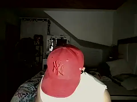 Snapshot of Andres_177 chatting on 04.14.26 Andres 177 online show from 04.14.26