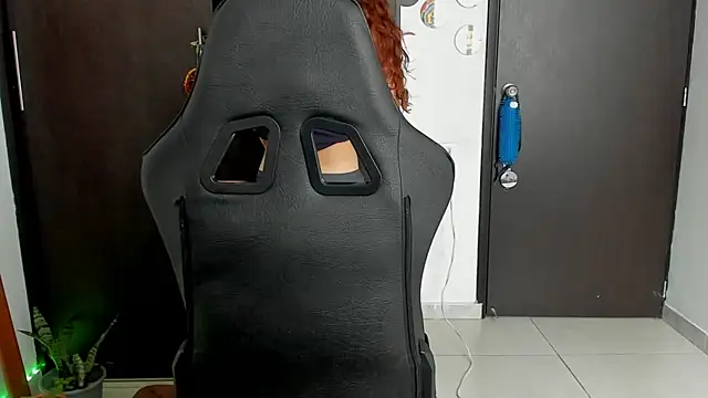 Snapshot of star_shooting8 chatting on 09.25.25 star shooting8 online show from 09.25.25