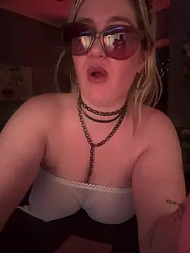 Granlady7 online show from 04.11.26