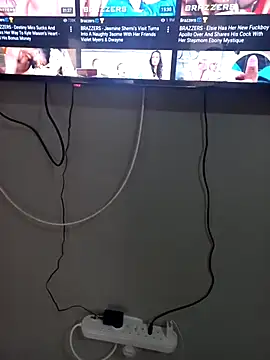 Snapshot of dickmancrazy chatting on 04.08.26 dickmancrazy online show from 04.08.26