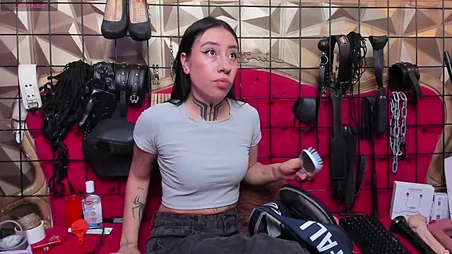 Snapshot of Dunnadan_Bms chatting on 11.08.25 Dunnadan Bms online show from 11.08.25