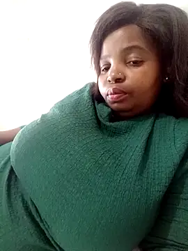 ShySexyBaddiexx online show from 09.22.25