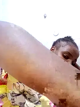 ShySexyBaddiexx online show from 10.26.25