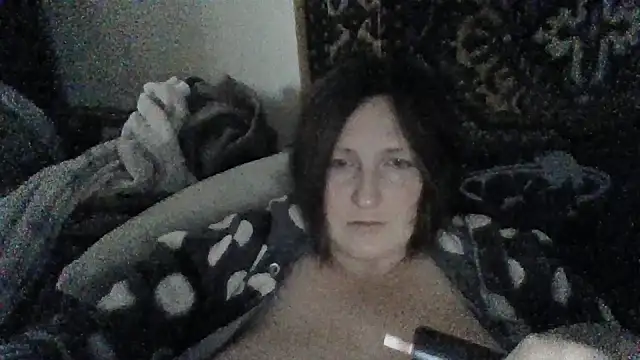 Snapshot of AllaSowinskaya chatting on 11.08.25 AllaSowinskaya online show from 11.08.25