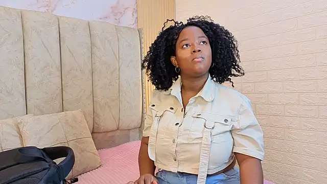 kiarazafira online show from 10.04.25