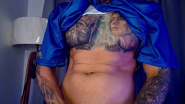 Snapshot of Shane_Clay chatting on 10.12.25 Shane Clay online show from 10.12.25