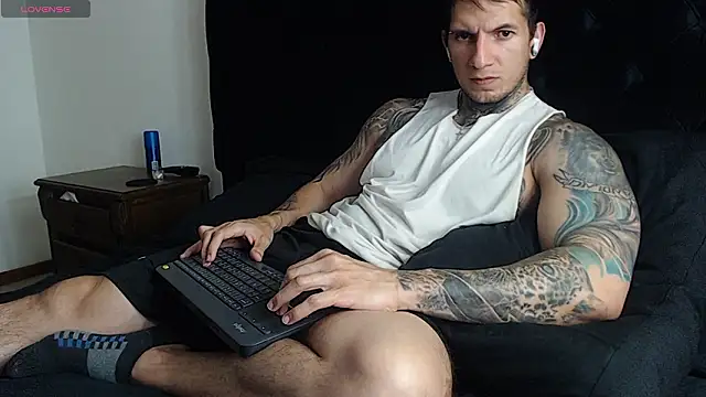 Shane Clay online show from 02.05.26