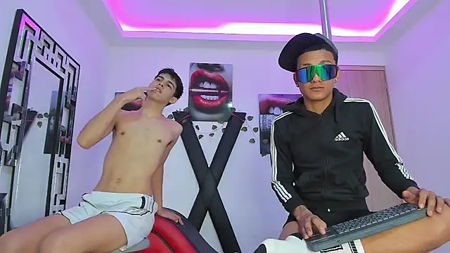 TWINKS FRIENDS online show from 09.30.25