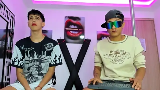 TWINKS FRIENDS online show from 10.22.25