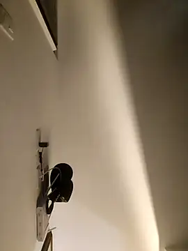 Hiroshi Shen online show from 12.18.25