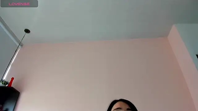 violet myerrs online show from 12.19.25