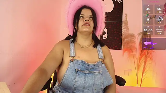 Iamlola  online show from 09.27.25