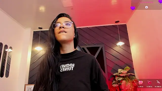 zoe martins  online show from 02.02.26