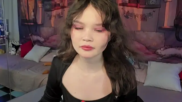 EmilyChaves online show from 11.13.25