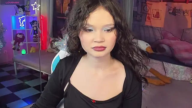 EmilyChaves online show from 01.06.26