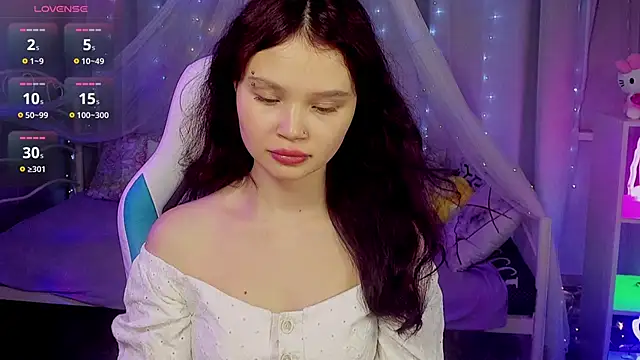 Snapshot of EmilyChaves chatting on 05.05.26 EmilyChaves online show from 05.05.26