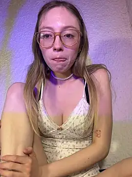 ReenKitty online show from 06.13.26
