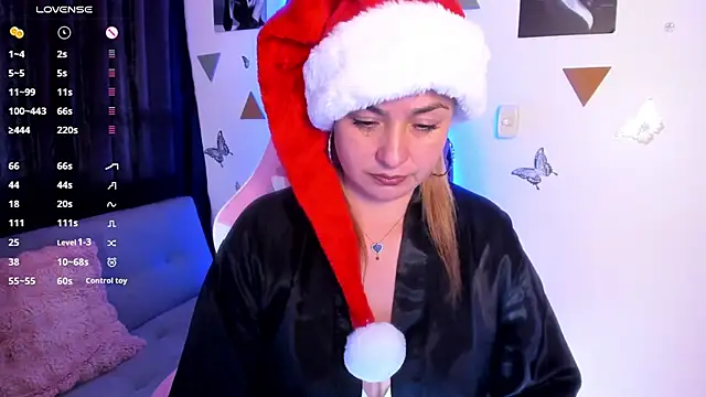 luciamature  online show from 12.16.25