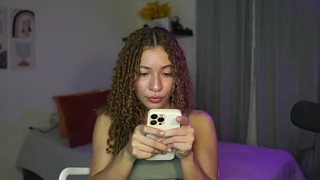 isabella-garcia- online show from 09.20.25