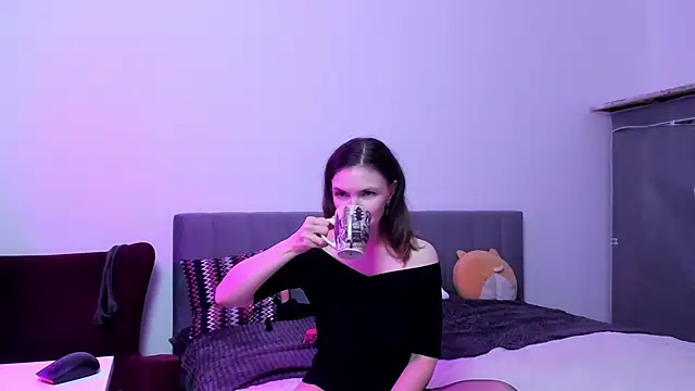 Katherine Twilight online show from 11.13.25