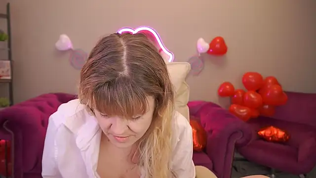 BellaLaPetit online show from 02.21.26