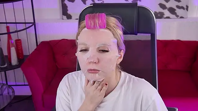 AuroraWrenfield online show from 02.25.26