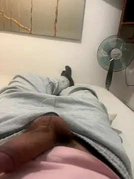 Snapshot of Jonbcn42 chatting on 09.24.25 Jonbcn42 online show from 09.24.25