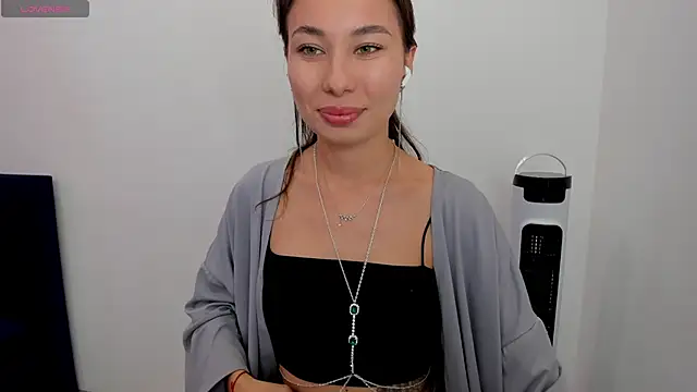 Snapshot of Kat__cat chatting on 05.09.26 Kat cat online show from 05.09.26