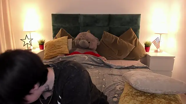 ayakskalermonss online show from 11.11.25