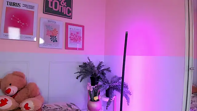 Camila Rivers online show from 03.28.26