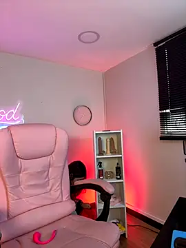 Aphriil   online show from 10.08.25