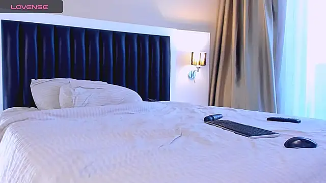 marrenaa online show from 11.25.25