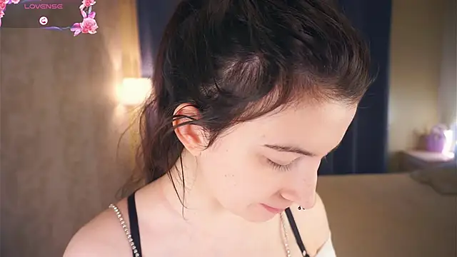 ConstanceBeames online show from 09.17.25