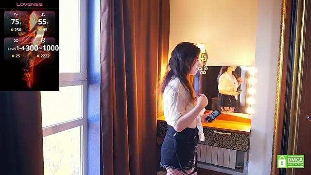 ConstanceBeames online show from 10.13.25