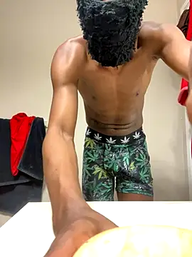 Snapshot of fpbitches1 chatting on 10.25.25 fpbitches1 online show from 10.25.25