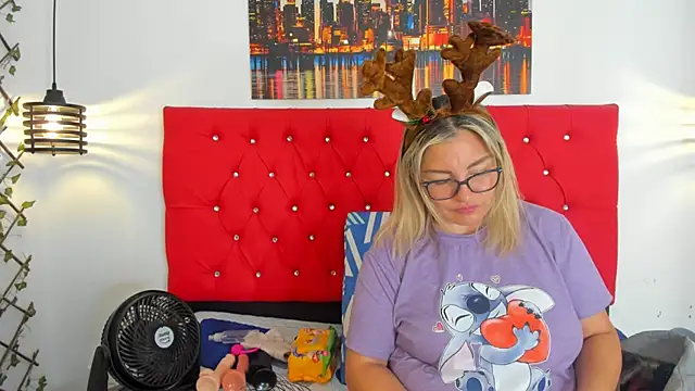 carolinacrus01 online show from 11.24.25